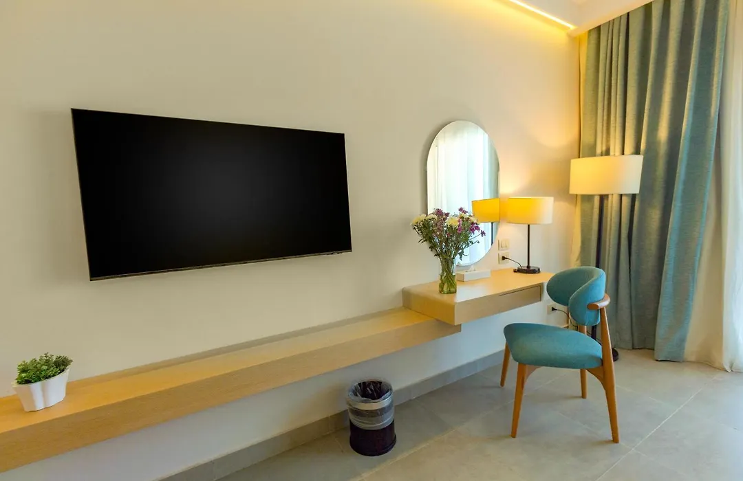 Amwaj Beach Club Abu Soma-1